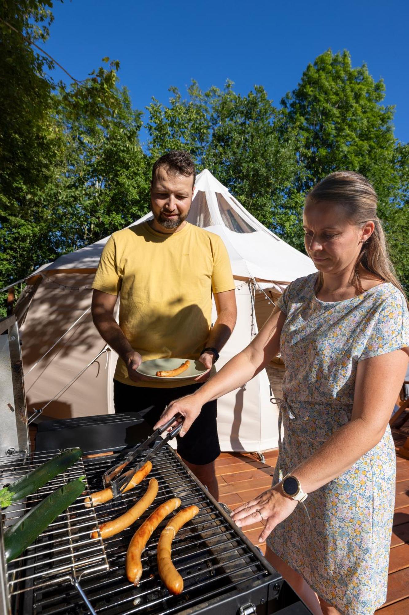 Holmegaard Vin Og Glamping Hotel Dannemare ภายนอก รูปภาพ