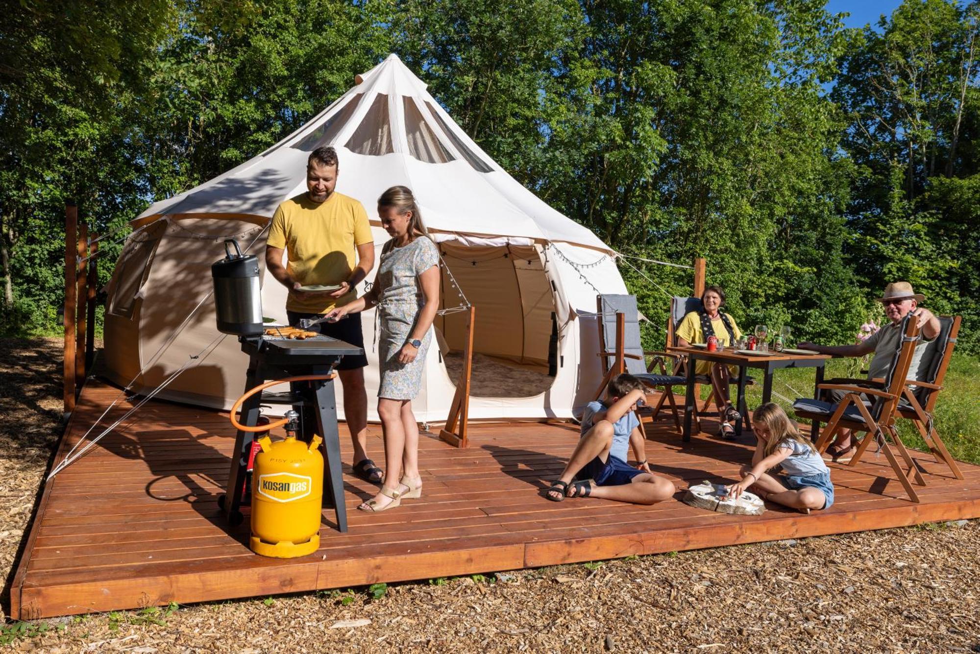 Holmegaard Vin Og Glamping Hotel Dannemare ภายนอก รูปภาพ
