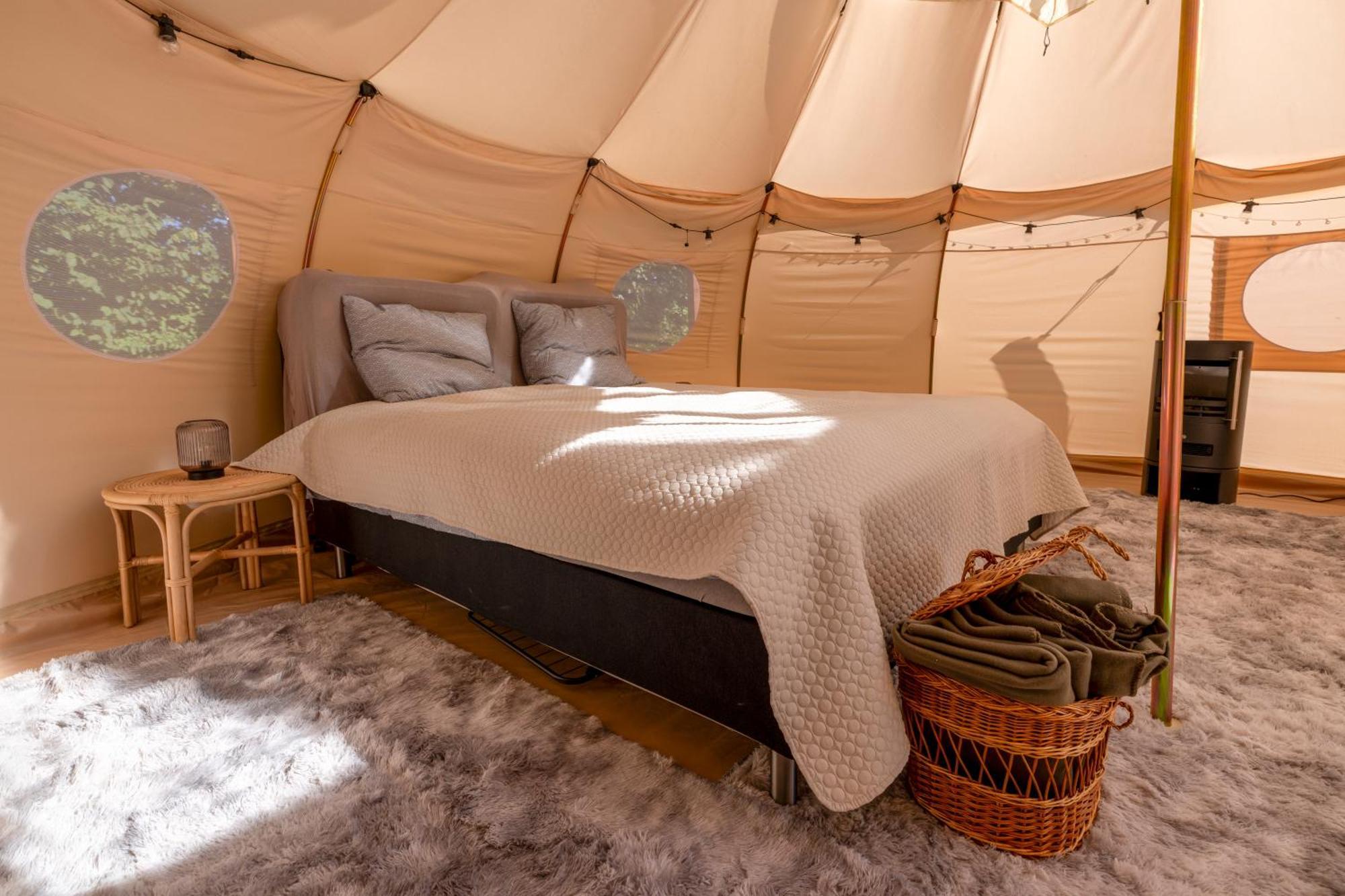 Holmegaard Vin Og Glamping Hotel Dannemare ภายนอก รูปภาพ